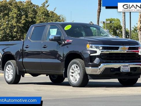 Used 2022 Chevrolet Silverado 1500 LT AWD/4WD image 1