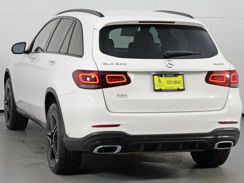 Used 2022 Mercedes-Benz GLC 300 4MATIC w/ AMG Line image 48