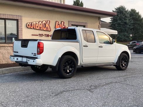 Used 2019 Nissan Frontier SV w/ Value Truck Package AWD/4WD image 3