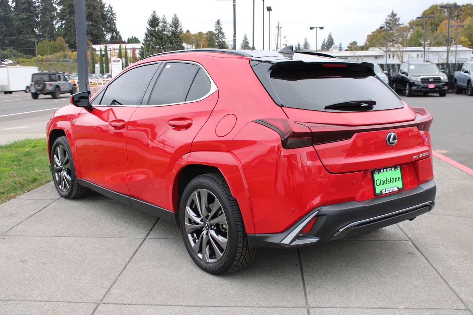 Used 2024 Lexus UX 250h F Sport AWD/4WD image 3