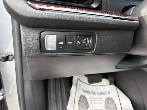 Used 2026 Chevrolet Traverse RS AWD/4WD image 17