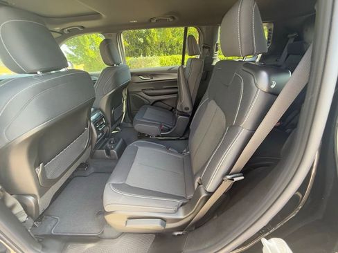 New 2025 Jeep Grand Cherokee L Laredo image 25