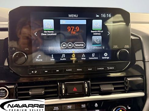 Used 2022 Nissan Pathfinder SL w/ SL Premium Package FWD image 20
