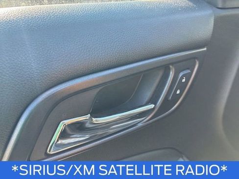 Used 2016 Chevrolet Suburban LT image 16