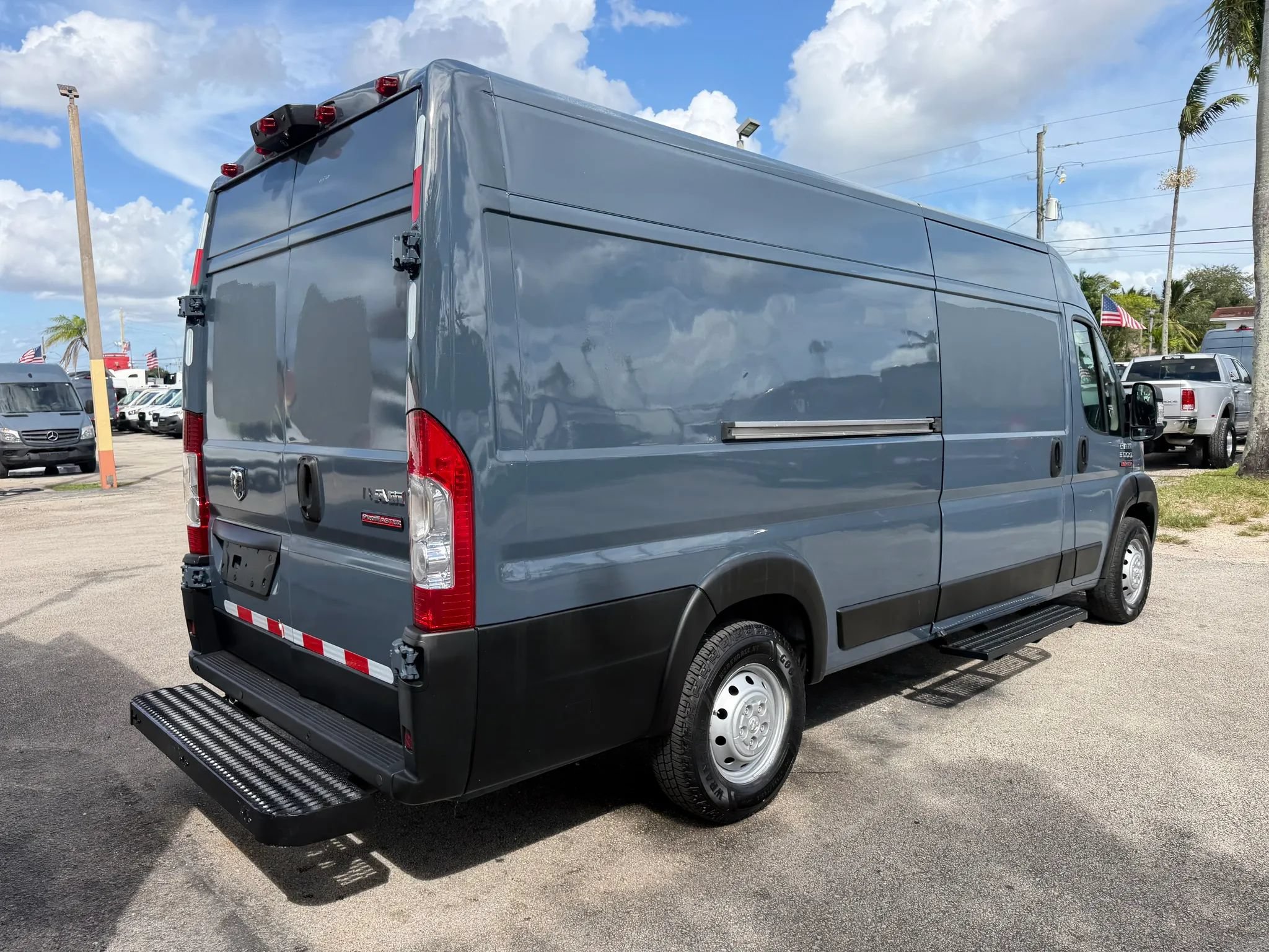 Used 2020 RAM ProMaster 3500 FWD image 6