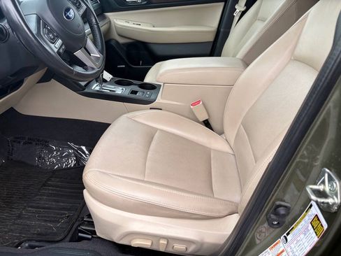 Used 2017 Subaru Outback 2.5i Limited AWD/4WD image 26