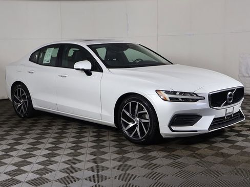 Used 2020 Volvo S60 T6 Momentum w/ Protection Package Premier AWD/4WD image 46