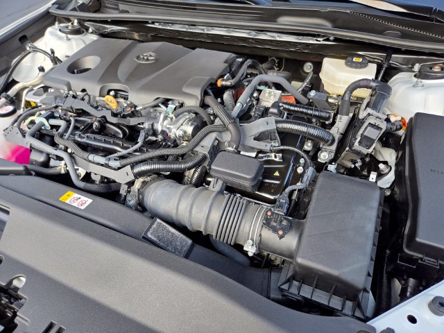 Used 2025 Toyota Camry SE FWD image 23