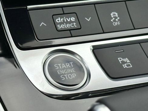 New 2026 Audi Q7 2.0T Premium AWD/4WD image 16