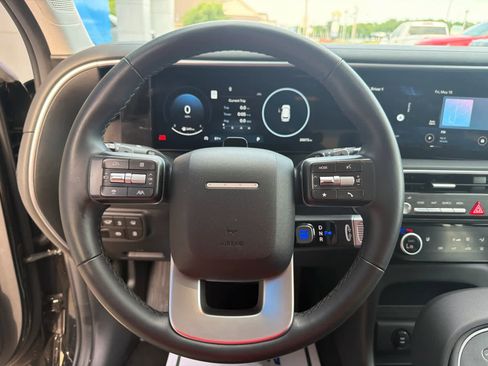 Used 2026 Hyundai Palisade SEL FWD image 14