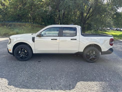 New 2025 Ford Maverick XLT w/ XLT Luxury Package image 8