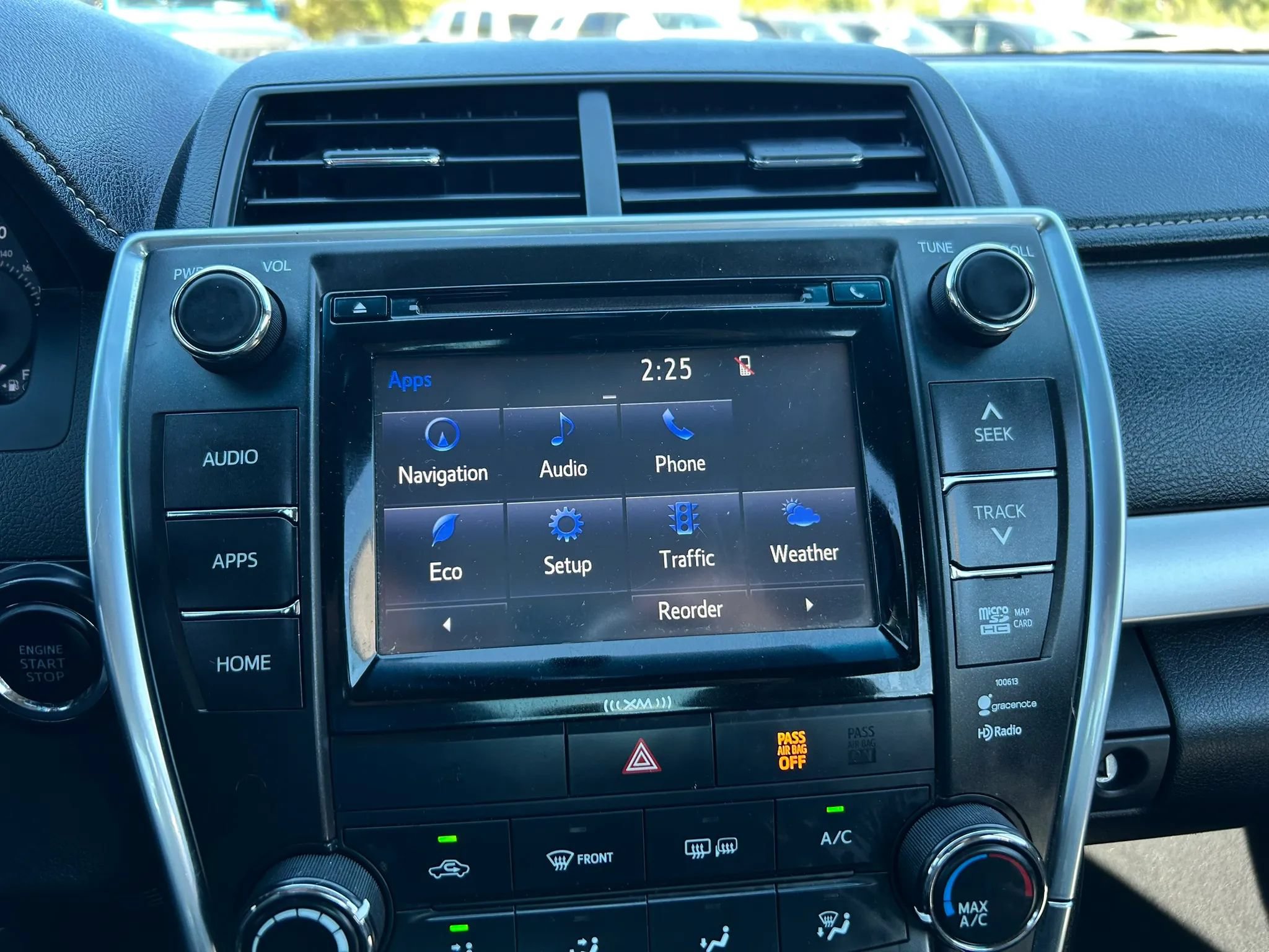 Used 2016 Toyota Camry SE w/ Moonroof Package FWD image 22