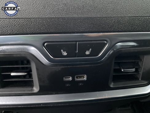 Used 2024 GMC Sierra 2500 Denali image 23