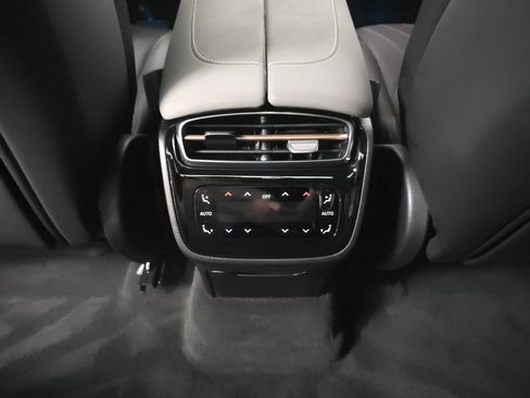 Used 2023 Mercedes-Benz EQS 580 4MATIC SUV image 31