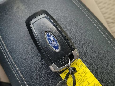 Used 2020 Ford Escape SE FWD image 27