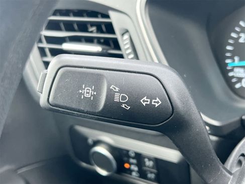 Used 2022 Ford Escape SE image 26