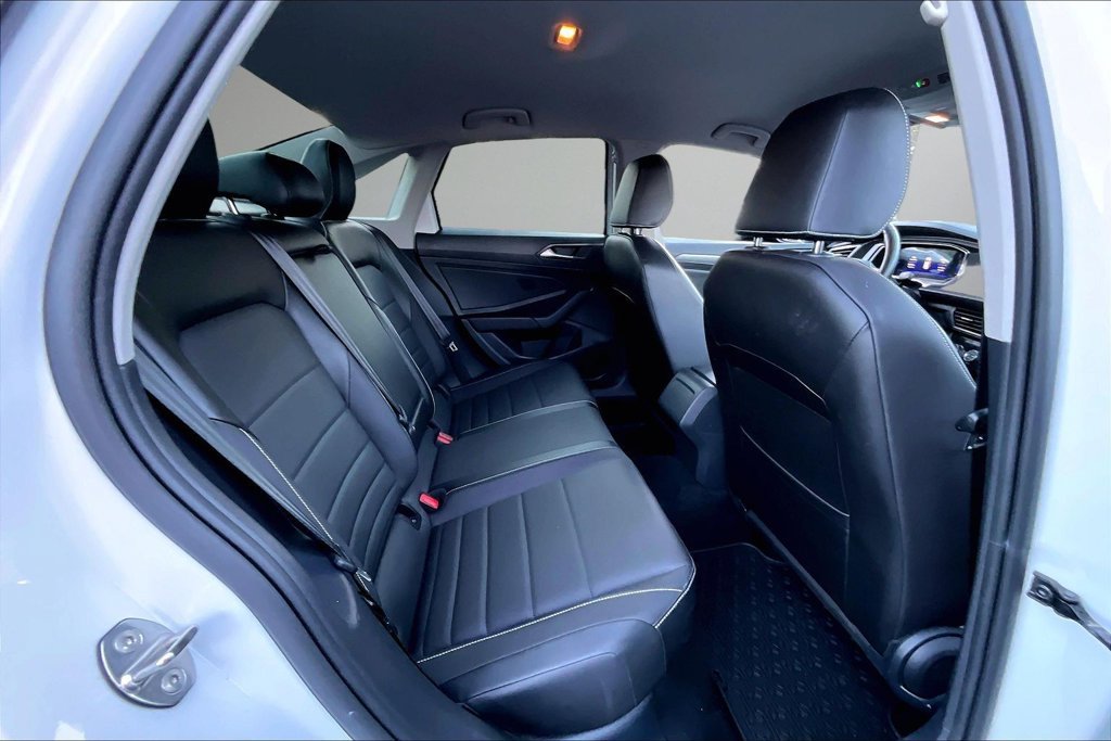 Used 2023 Volkswagen Jetta SE FWD image 25