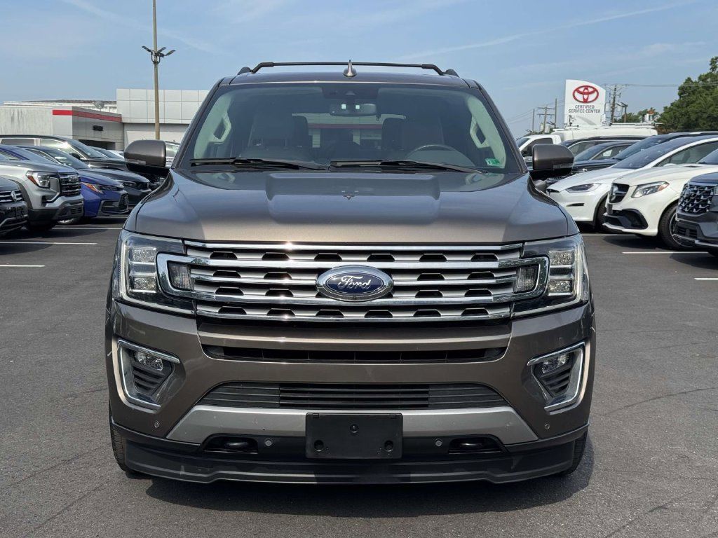 Used 2018 Ford Expedition Limited w/ Equipment Group 302A AWD/4WD image 27
