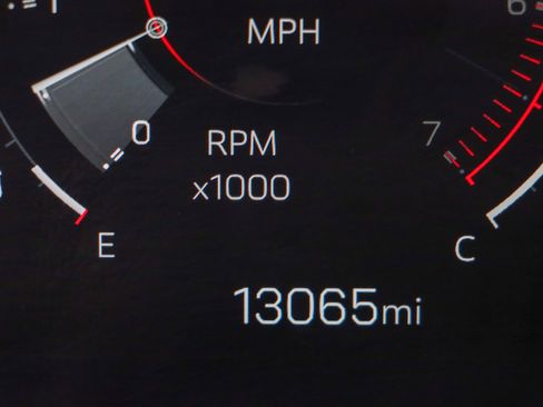 Used 2025 GMC Yukon Denali w/ Sun & Power Step Package image 17