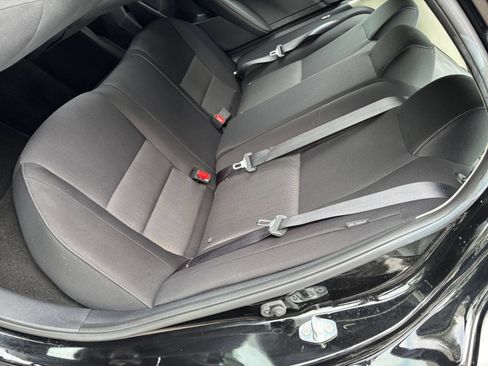 Used 2025 Nissan Sentra SV FWD image 35