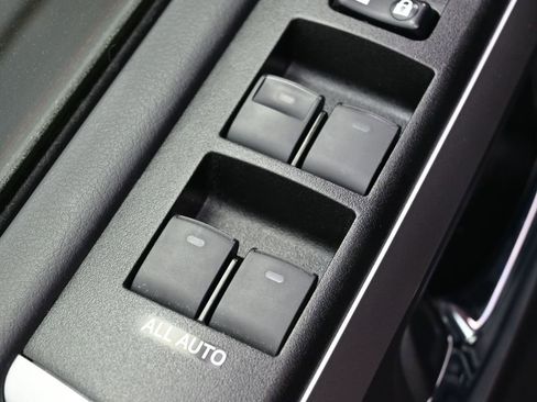 Certified 2024 Toyota 4Runner SR5 AWD/4WD image 13