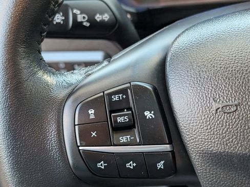 Used 2020 Ford Escape SE Sport image 25