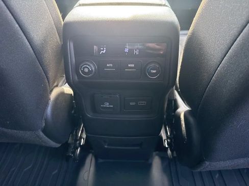 Used 2023 GMC Acadia SLE w/ Driver Convenience Package AWD/4WD image 34