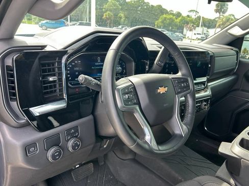 Used 2023 Chevrolet Silverado 1500 LT RWD image 22