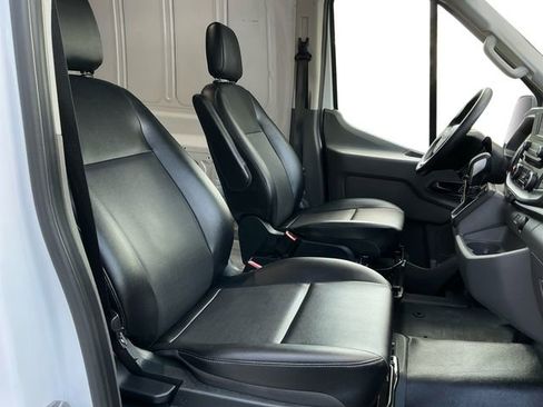 Used 2023 Ford Transit 250 Medium Roof AWD image 18