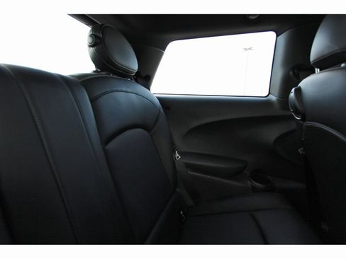 Used 2019 MINI Cooper 2-Door Hardtop FWD image 13
