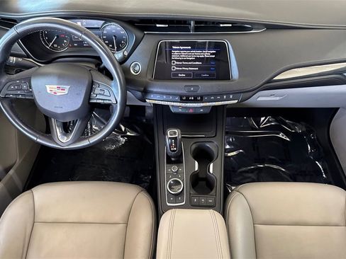 Used 2019 Cadillac XT4 Premium Luxury w/ Driver Awareness Package image 4