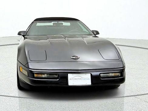 Used 1991 Chevrolet Corvette Convertible RWD image 2