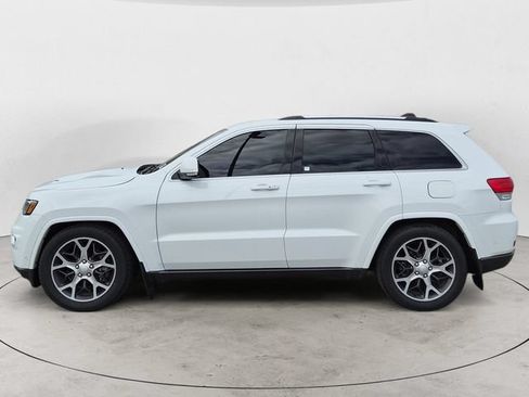 Used 2018 Jeep Grand Cherokee Limited AWD/4WD image 8