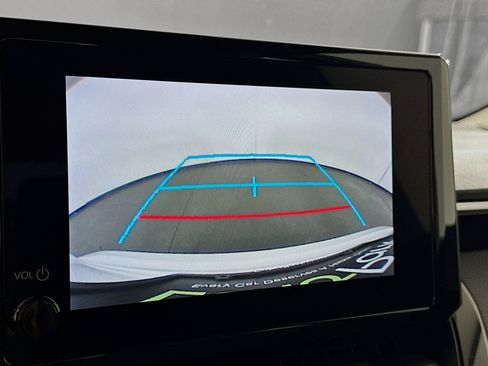 Used 2024 Toyota Corolla LE FWD image 22