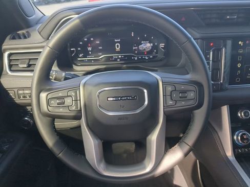 Used 2023 GMC Yukon Denali w/ LPO, Floor Liner Package AWD/4WD image 15