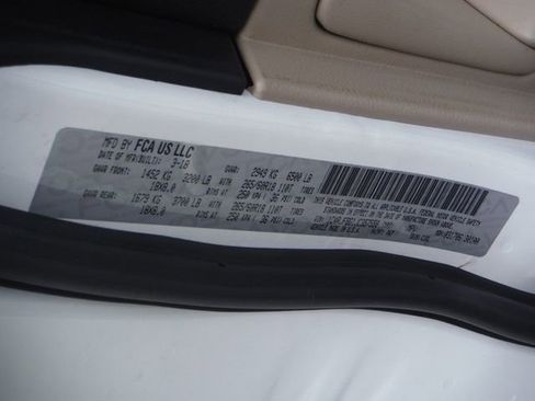 Used 2018 Jeep Grand Cherokee Limited w/ Trailer Tow Group IV image 54