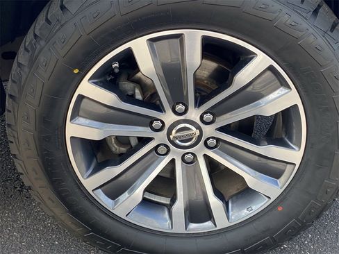 Used 2019 Nissan Armada SL w/ Premium Package image 9