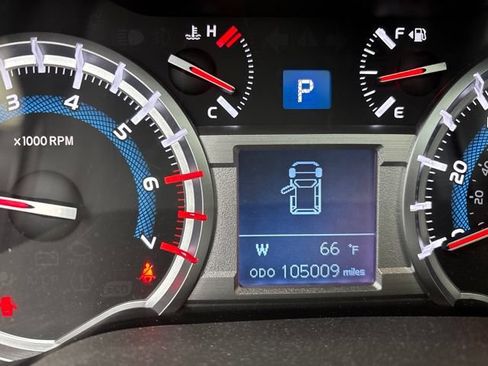 Used 2018 Toyota 4Runner SR5 Premium AWD/4WD image 22