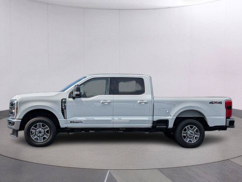 Used 2026 Ford F250 Lariat AWD/4WD image 4