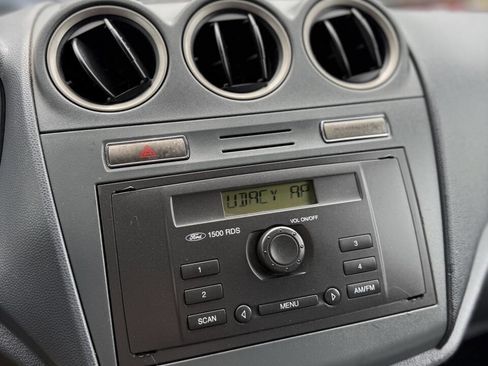 Used 2010 Ford Transit Connect XL image 12