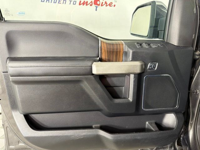 Used 2015 Ford F150 Lariat w/ Equipment Group 502A Luxury AWD/4WD image 27