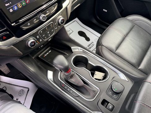 Used 2023 Chevrolet Traverse RS image 20