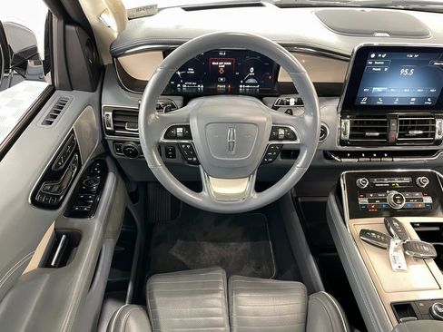 Used 2019 Lincoln Navigator Black Label image 25