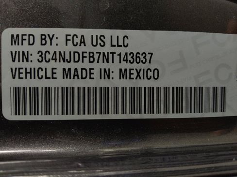 Used 2022 Jeep Compass Latitude image 33