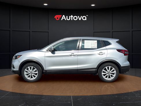 Used 2022 Nissan Rogue Sport S AWD/4WD image 2