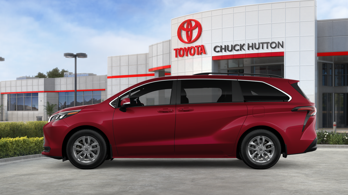 Certified 2026 Toyota Sienna LE AWD/4WD image 34