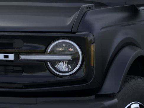 New 2025 Ford Bronco Outer Banks w/ Matte Film Protection Package AWD/4WD image 20