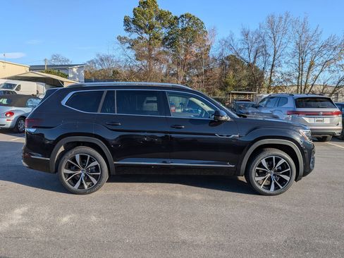 New 2026 Volkswagen Atlas SEL Premium R-Line image 2