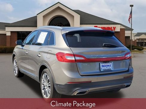 Used 2016 Lincoln MKX Reserve w/ Luxury Package AWD/4WD image 4