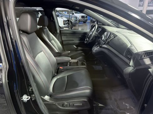 Used 2023 Honda Odyssey Sport image 33